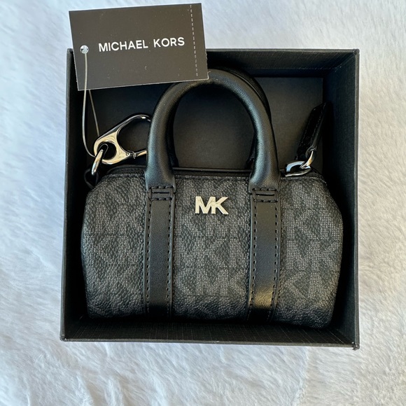 Michael Kors Micro Duffle Keychain - Picture 2 of 7